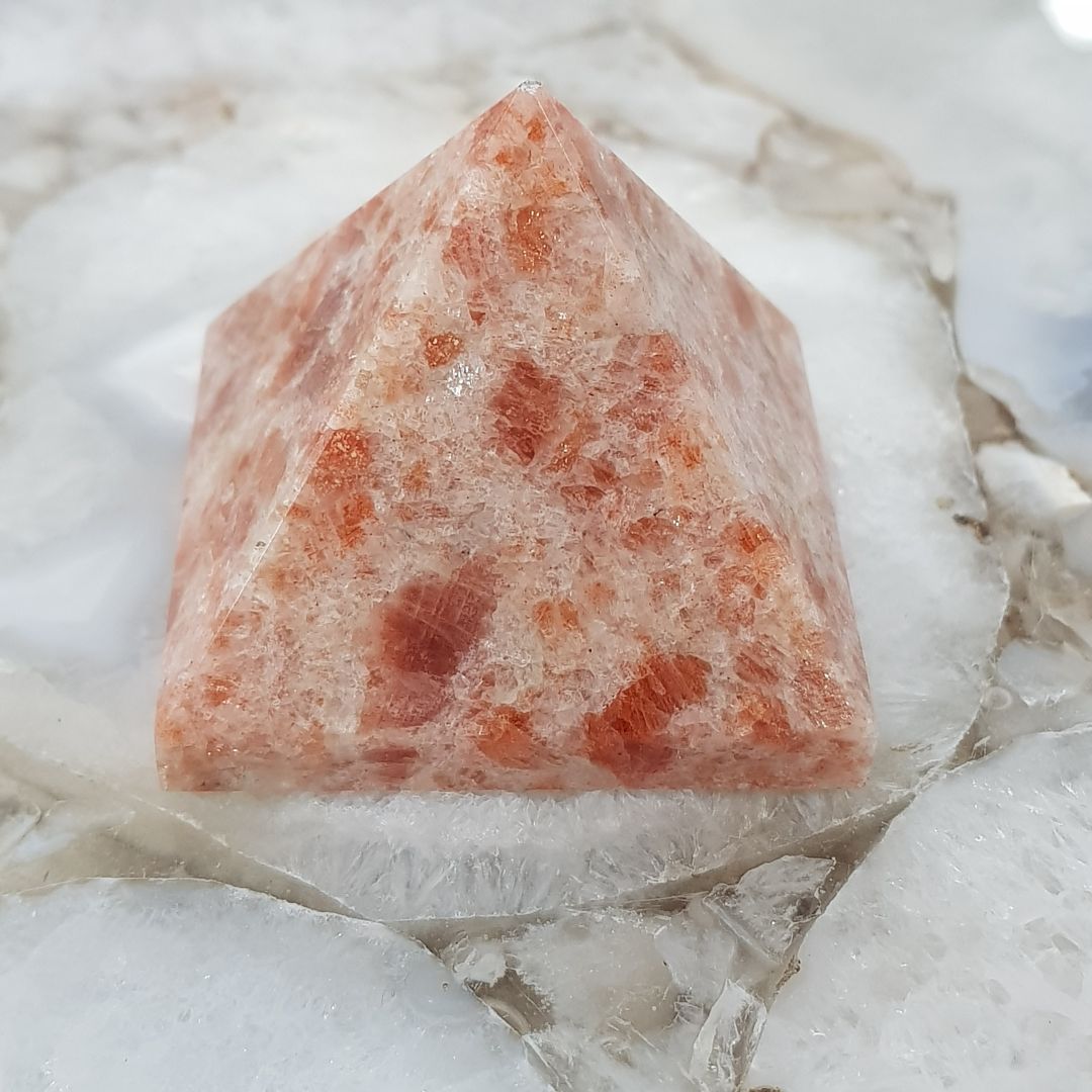 Sunstone - Pyramid - 4.5cm Sunstone - Pyramid - 4.5cm